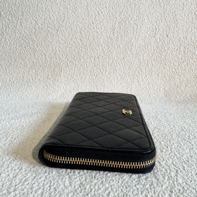Classic Long Zip Wallet Caviar Leather