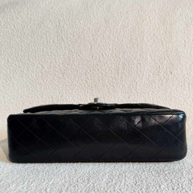 Medium Classic Double Flap Bag