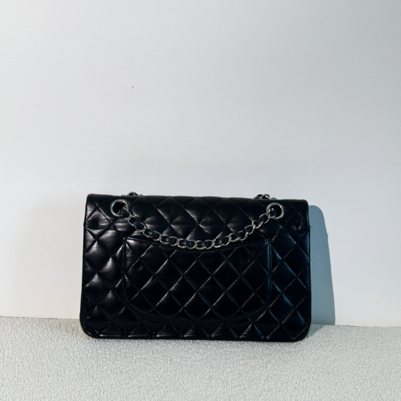 Medium Classic Double Flap Bag